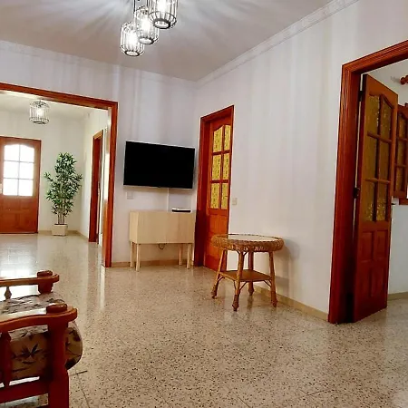 Apartment Minutes From Airport - 2 Vecindario (Gran Canaria)
