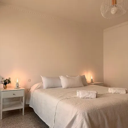 Minutes From Airport - 2 Apartment